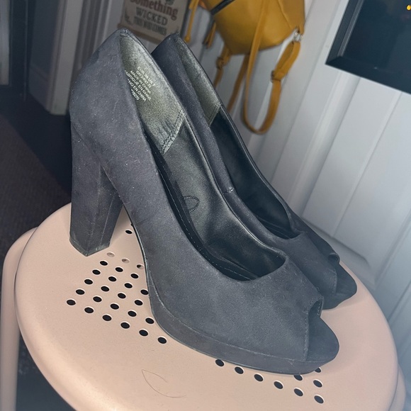 H&M heels - Picture 2 of 2